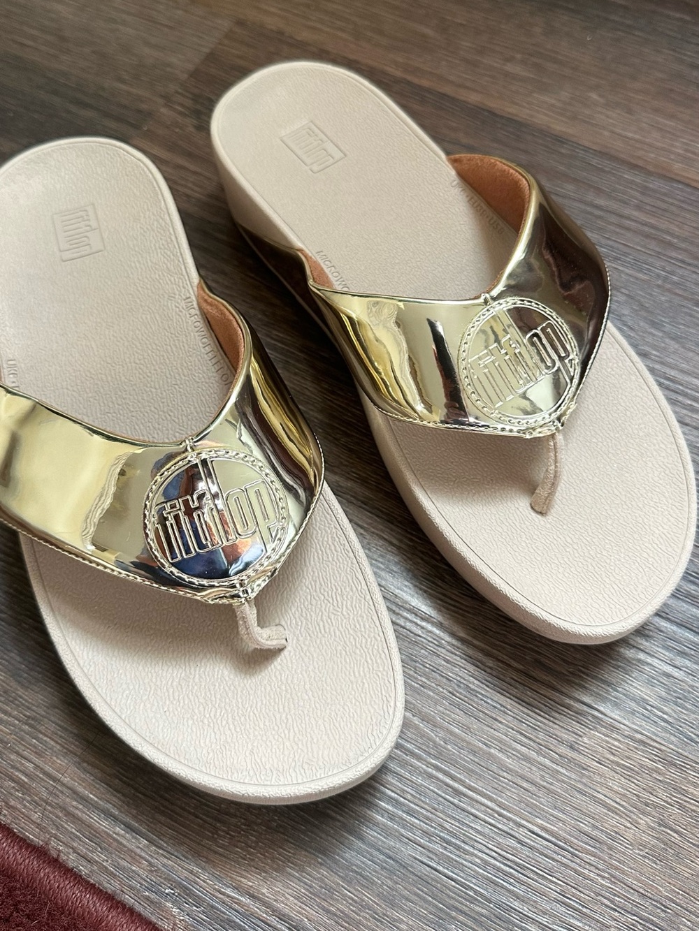 FitFlop Gold Metallic Platform Thong Sandals with Beige Footbed